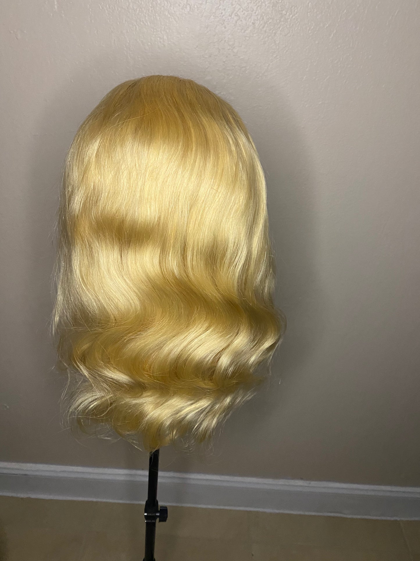 GlamourShears 13x4 Frontal HD Lace Body Wave 613 Platinum Blonde