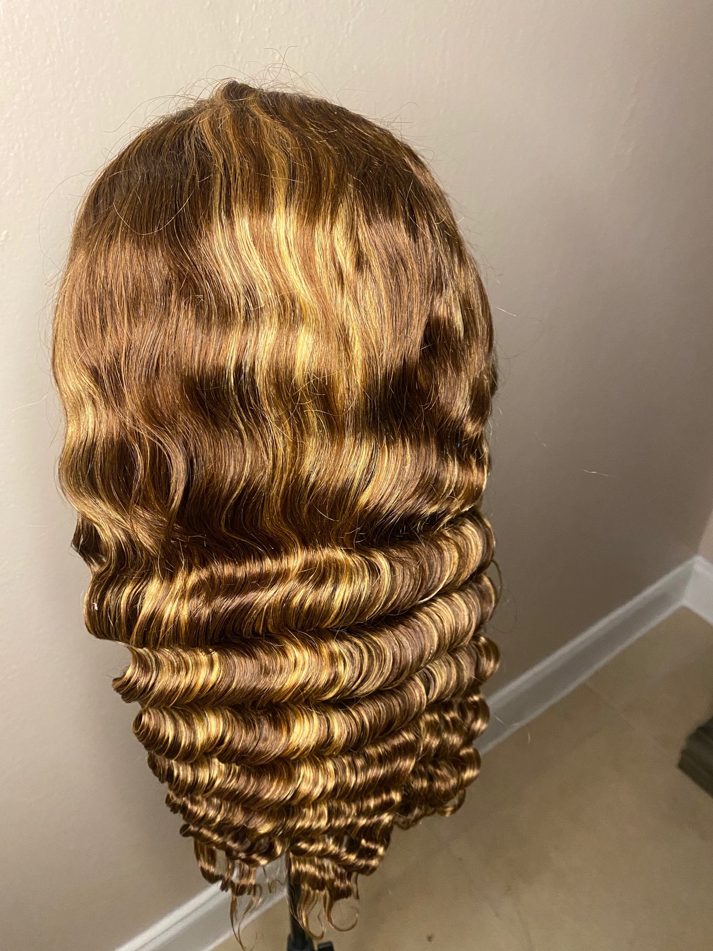 GlamourShears 13x4 Frontal HD Lace Deep Wave P4/27